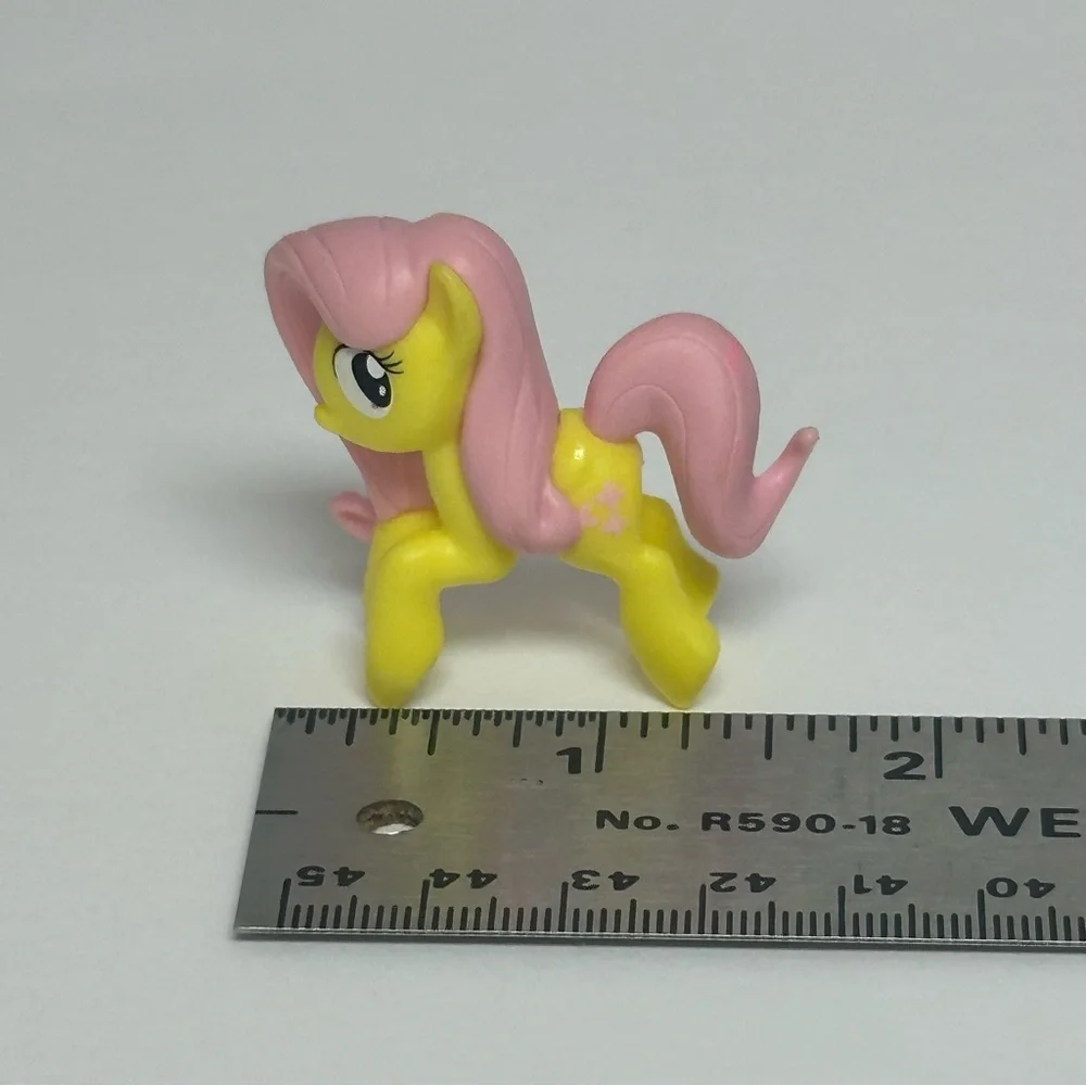 My Little Pony Hershey’s Treasure Surprise Package Mini Figure Fluttershy 1.5in
